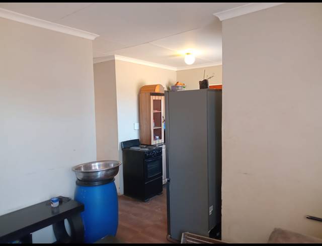 3 BEDROOM HOUSE FOR SALE IN BEVERLEY HILLS